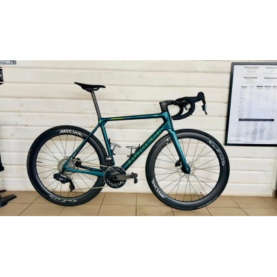 Bianchi Specialissima CV 55cm SRAM Force AXS PM Miche Kleos CeramicSpeed
